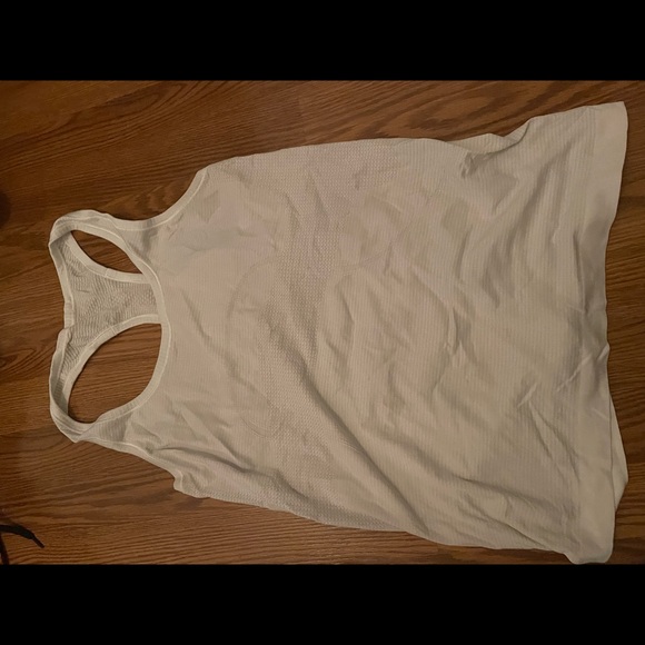 White lulu lemon rub slim fit tank - Picture 1 of 3